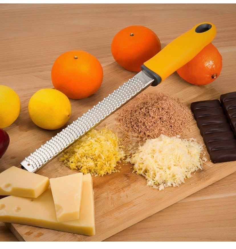 Stainless-Steel Fine Grater & Zester with Cover and Brush