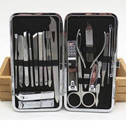 Manicure Pedicure Set Nail Clippers,FomaTrade 20 Pieces Stainless Steel Manicure Kit, Professional Grooming Kit, Nail Tools with Luxurious Travel Case (silver)