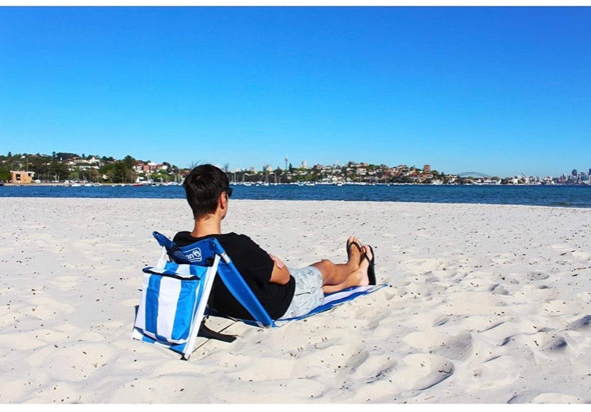 Coleman Beach Mat, Blue/White