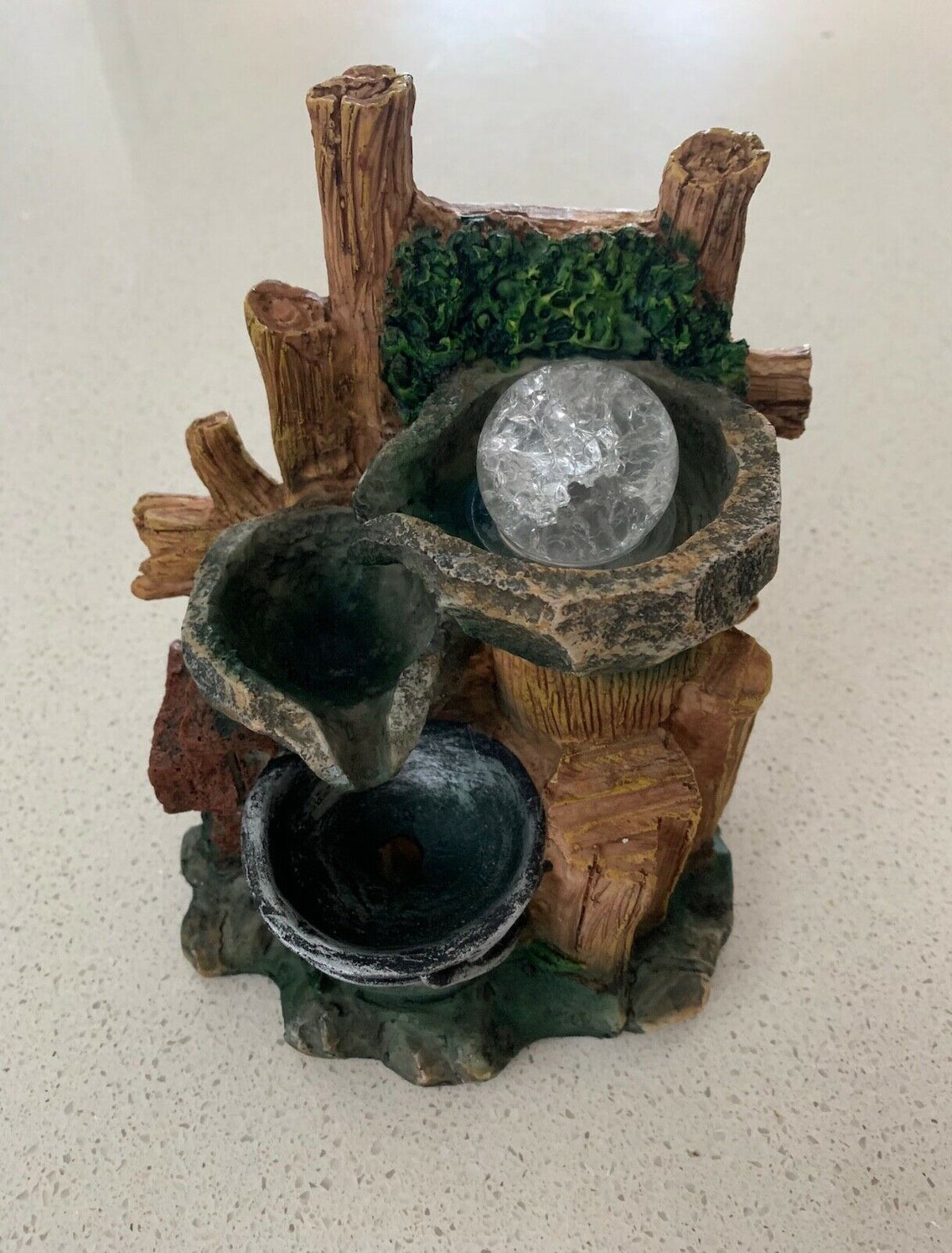 Vivid décor waterfountain
